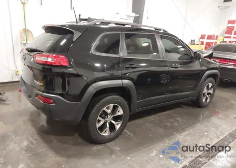 2017 Jeep Cherokee Trailhawk 4X4 from USA, damaged, VIN 1C4PJMBBXHW551496